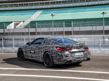 BMW M8 &ndash; Na finiszu